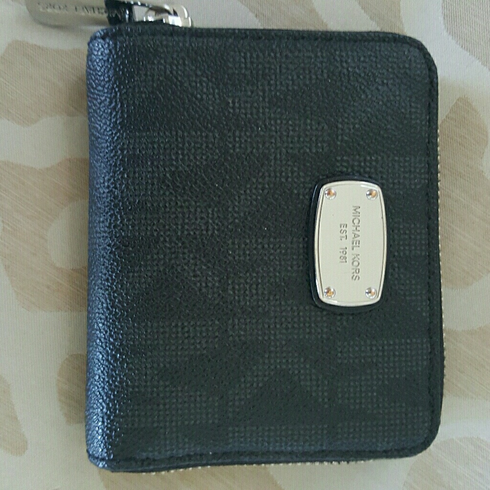 Michael Kors wallet